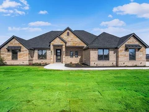 1057 Uplift Dr, Weatherford, TX 76087