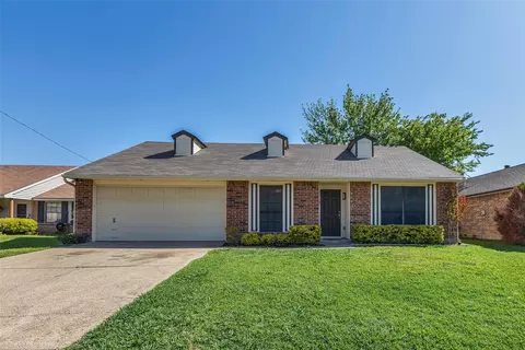 410 Magnolia Dr, Forney, TX 75126