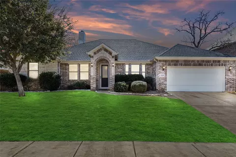 3402 Ledbetter Ct, Arlington, TX 76001