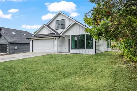 201 Tutt St, Howe, TX 75459