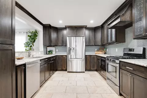 616 Winchester Dr, Richardson, TX 75080