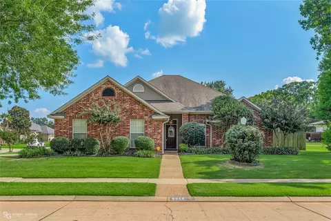 5048 Longstreet Pl, Bossier City, LA 71112