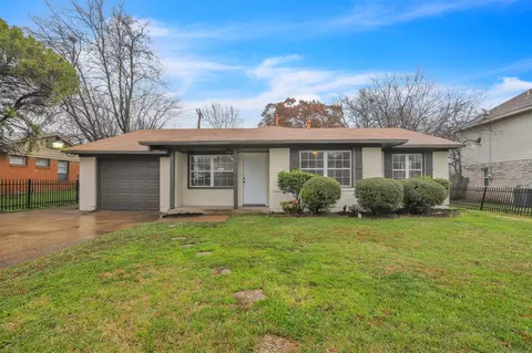 6812 Brierfield Dr, Dallas, TX 75232