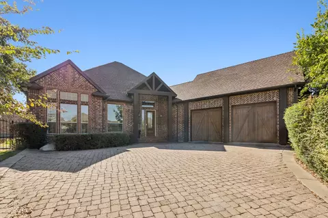 2710 Point Vw, Cedar Hill, TX 75104
