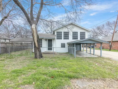 402 S Clay St, Ennis, TX 75119
