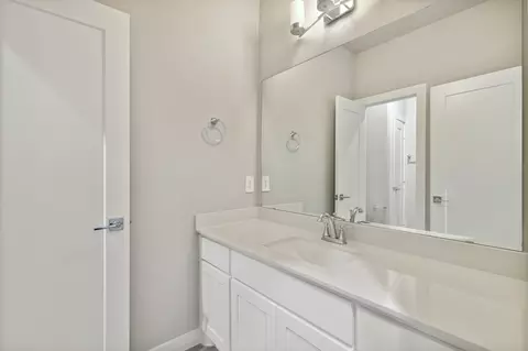 Bath - 1720 Foxtail Dr, Celina, TX 75009 photo 2 of 3