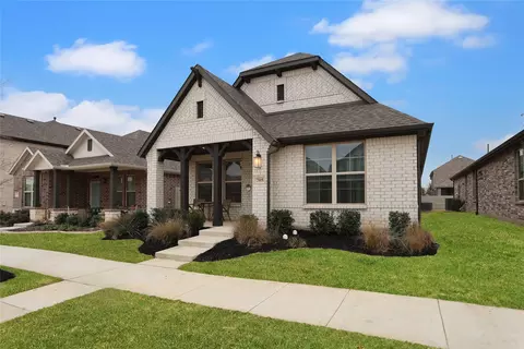 705 Lamp Post Ln, Argyle, TX 76226