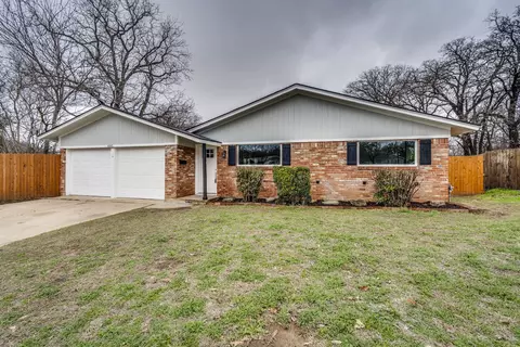 4745 Shady Hill Dr #N, Forest Hill, TX 76119