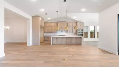 Living - 709 Corsair Ct, Hurst, TX 76054 photo 2 of 5