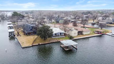 3427 Tahitian Ct, Granbury, TX 76048