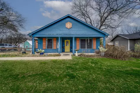 209 E Ross St, Waxahachie, TX 75165