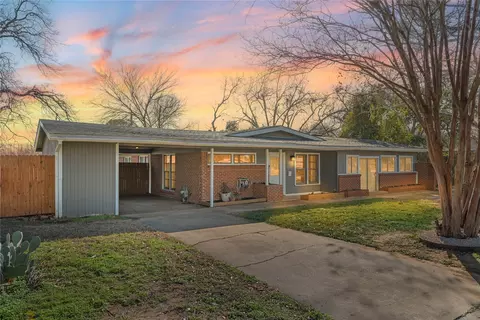 6228 Windermere Pl, Fort Worth, TX 76112