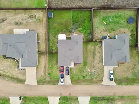 View/Area - 2020 Clay St, Mabank, TX 75147 photo 3 of 4