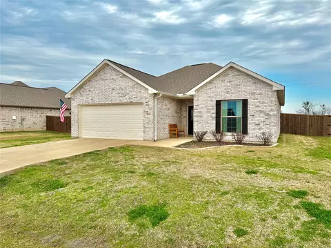 2020 Clay St, Mabank, TX 75147