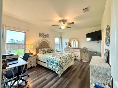 Bedroom - 2020 Clay St, Mabank, TX 75147 photo 1 of 4