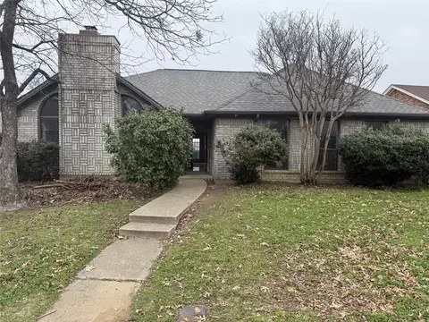 1581 Glenmore Dr, Lewisville, TX 75077