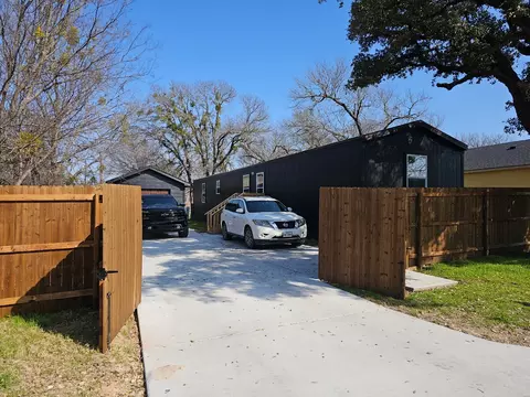 3005 Rockwood Dr, Granbury, TX 76048