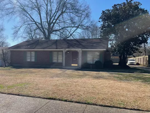 221 Wilder Pl, Shreveport, LA 71104