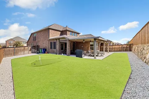 917 Lawndale St, Celina, TX 75009