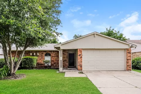 7108 Christie Ln, Dallas, TX 75249