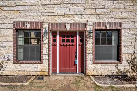 Exterior - 263 Esquire Dr, Denison, TX 75021 photo 3 of 6