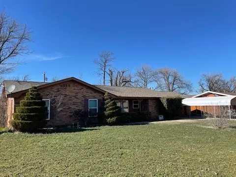 502 S Avenue A Ave S, Knox City, TX 79529