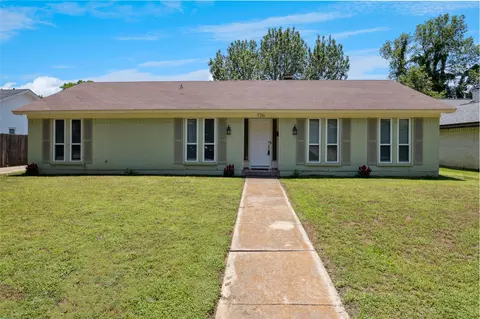 7316 Martha Ln, Fort Worth, TX 76112