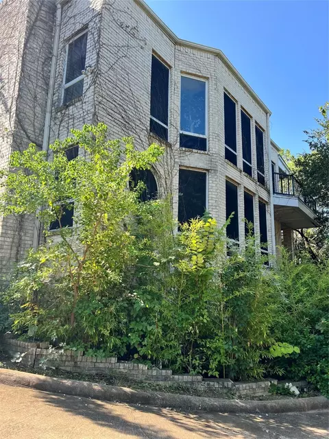 226 Oak Hill Dr, Trophy Club, TX 76262