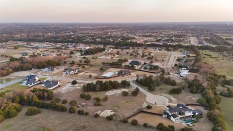 4930 Golden Bell Ln, Midlothian, TX 76065