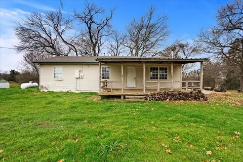 2281 Carpenters Bluff Rd, Denison, TX 75021