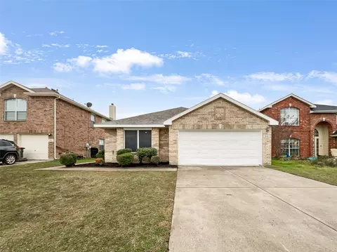 309 Windy Hill Ln, Fort Worth, TX 76108