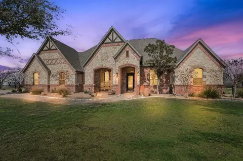 12730 Helen Rd, Justin, TX 76247