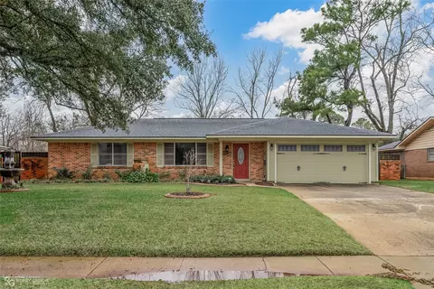 2408 Arlington Pl, Bossier City, LA 71111