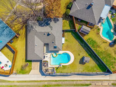 5402 Hidalgo Ct, Garland, TX 75043