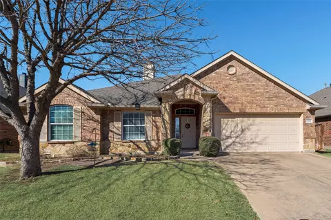5800 Parkplace Dr, Argyle, TX 76226
