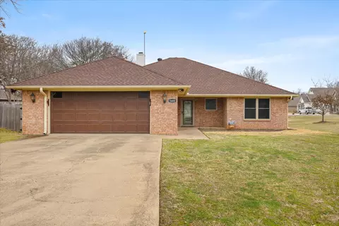 5400 Corto Dr, Granbury, TX 76049