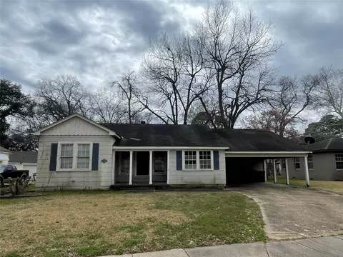 445 Albert Ave, Shreveport, LA 71105