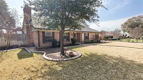 6436 Devonshire Dr, North Richland Hills, TX 76180