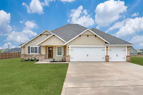 4203 Baccarat Ln, Sanger, TX 76266