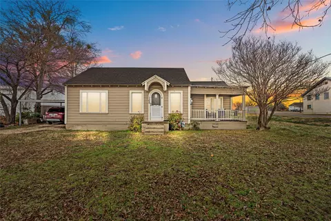 100 W Allen Ave, Godley, TX 76044