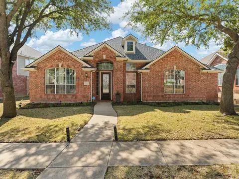 1818 Smoke Tree Trl, Garland, TX 75040