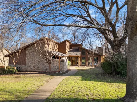 1704 Woodoak Dr, Richardson, TX 75082