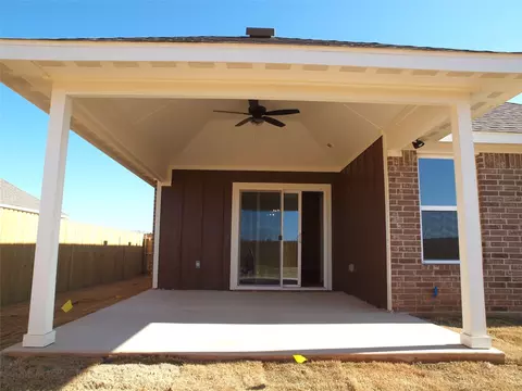 717 Raylan St, Springtown, TX 76082 photo 28
