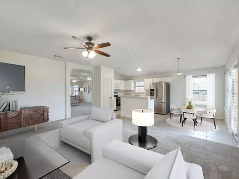 1004 Kelsey Ct, Forney, TX 75126
