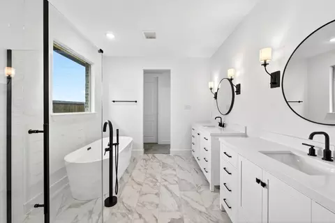 Bath - 11540 Ely Pl, Haslet, TX 76052 photo 2 of 8