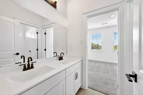 Bath - 11540 Ely Pl, Haslet, TX 76052 photo 6 of 8