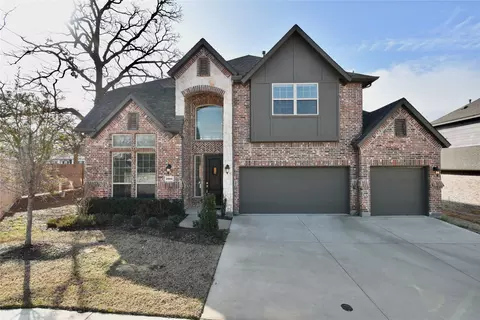 2904 Dickinson Dr, Corinth, TX 76210