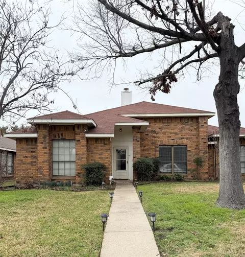 2005 Clearwater Trl, Carrollton, TX 75010
