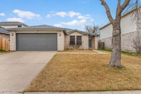 5336 Kingsknowe Pkwy, Fort Worth, TX 76135