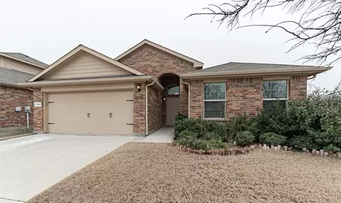 7104 Wavecrest Way, Fort Worth, TX 76179